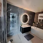 Sunrise - Self Check In - Free Parking Apartmán *