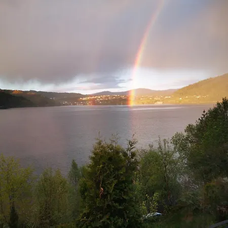 Sunrise - Self Check In - Free Parking * Μπέργκεν