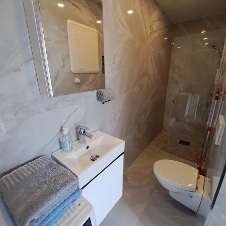 Sunrise - Self Check In - Free Parking * Μπέργκεν