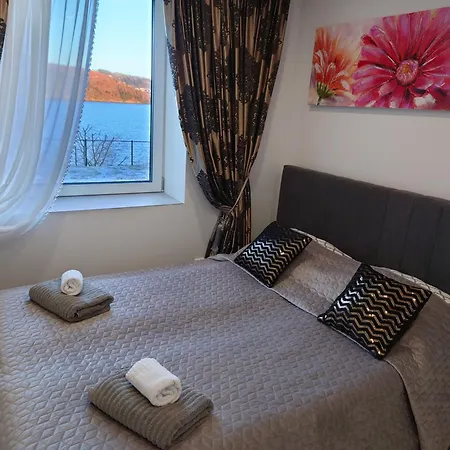 Sunrise - Self Check In - Free Parking Apartment