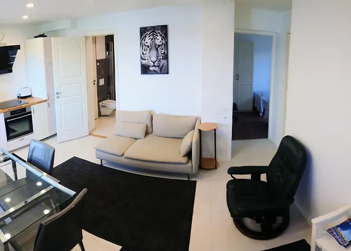 Sunrise - Self Check In - Free Parking Lägenhet *