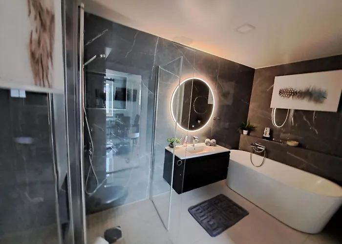 Sunrise - Self Check In - Free Parking Lägenhet *