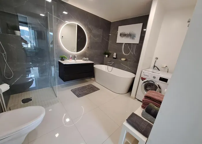 Sunrise - Self Check In - Free Parking Lägenhet