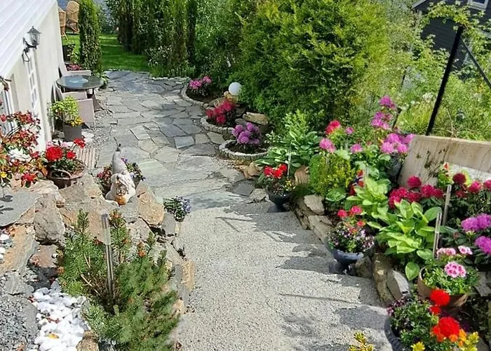 Sunrise - Self Check In - Free Parking *