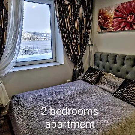 Sunrise - Self Check In - Free Parking Apartament *